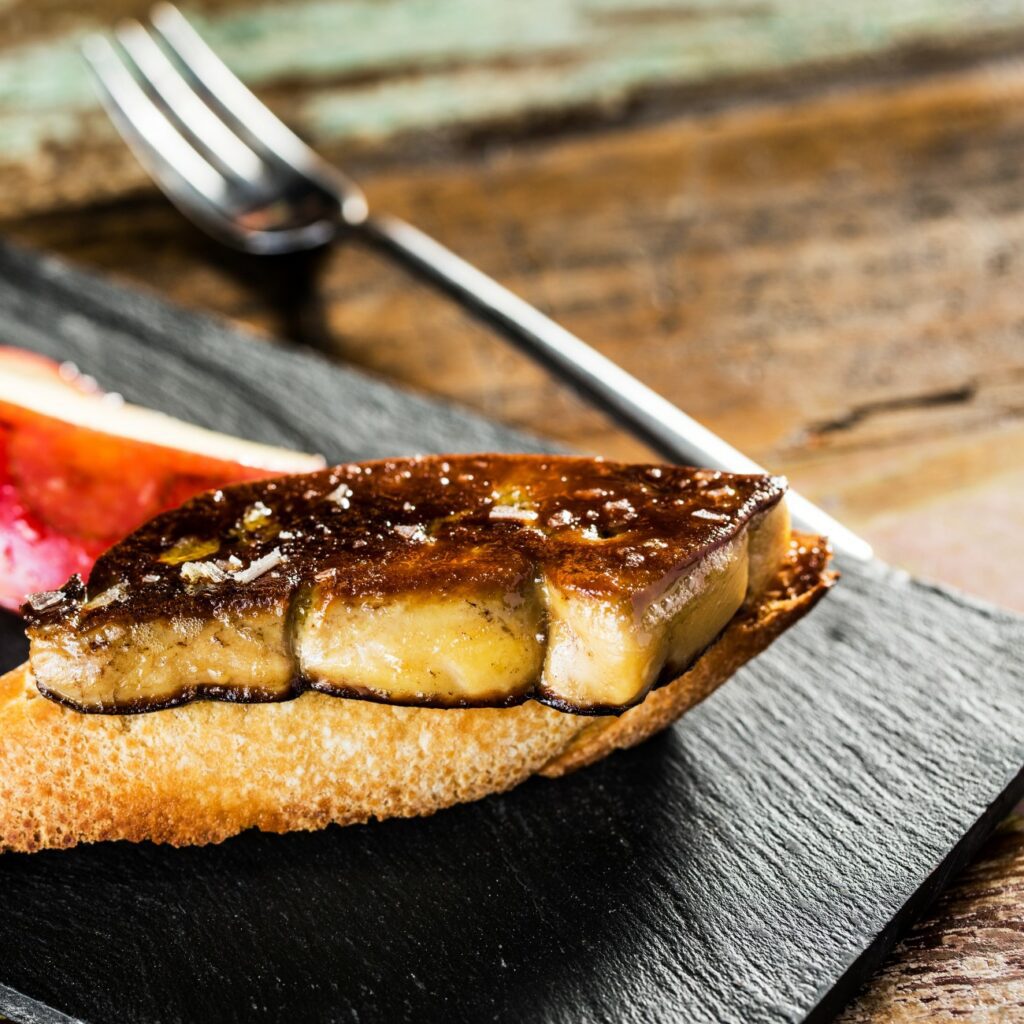 husacia pečeň s jablkami na bagete s jablkami recept
